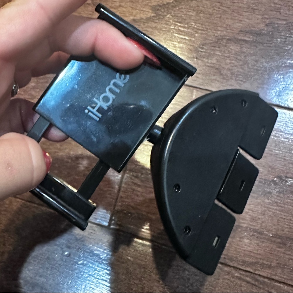 IHome Black Cell phone car vent holder